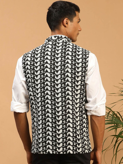VASTRAMAY Men Woven Design Chikankari Cotton Nehru Jacket - Image 3