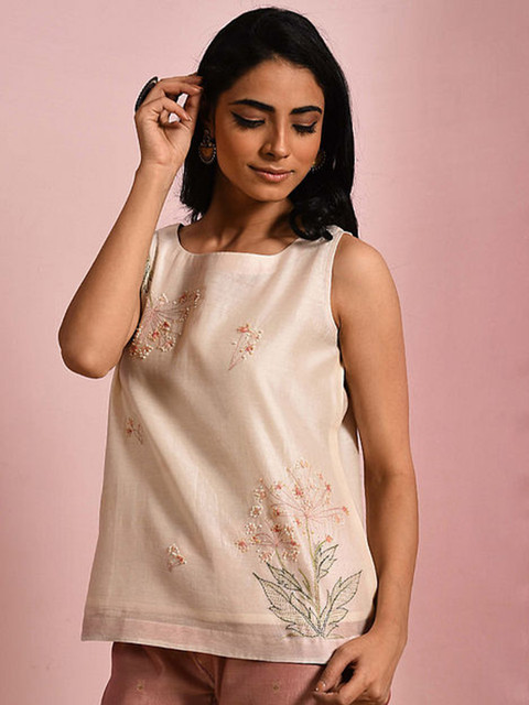 SMRITI GUPTA Embroidered Boat Neck Sleeveless Ethnic Top