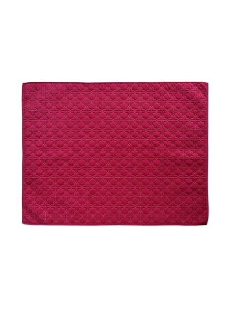 Nestasia Magenta Quilted 6-Seater Velvet Table Cloth - Image 3