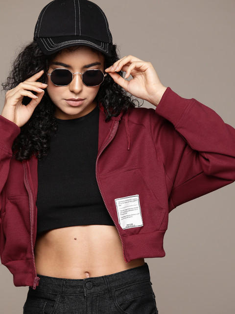 The Roadster Lifestyle Co. Badge Front Hooded Crop Sweatshirt