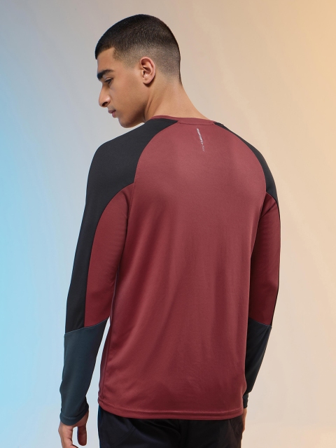 Technosport Raglan Sleeves Antimicrobial Slim Fit Sports T-shirt - Image 5