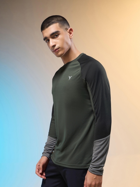 Technosport Antimicrobial Slim Fit Training or Gym T-shirt - Image 4