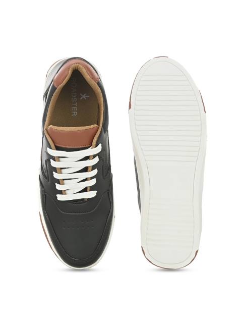 The Roadster Lifestyle Co. Men Black Lightweight Comfort Insole Contrast Sole Sneaker - Image 5
