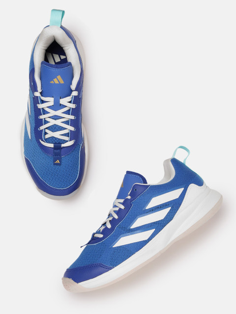 ADIDAS Women Woven Design AVAFLASH LOW Tennis Shoes
