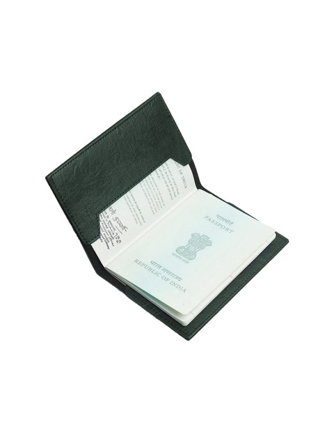 THE MESSY CORNER Textured Vegan Leather Passport Cover - Image 2