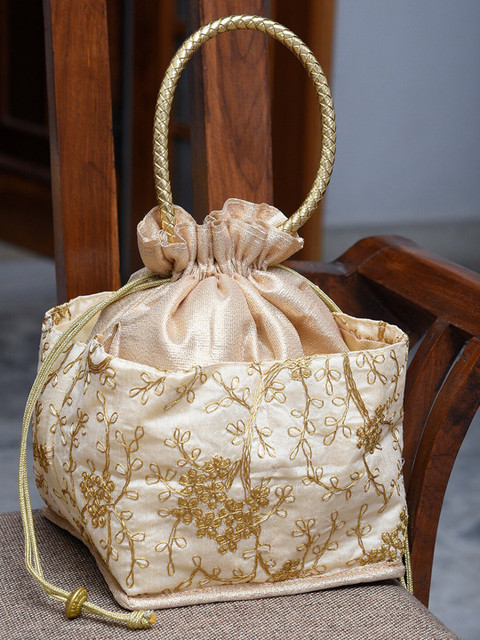 Kuber Industries Embroidered Silk Potli