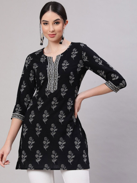 Nayo Black Floral Printed Straight Kurtis