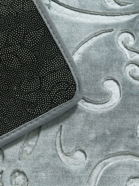 CURIOUS LIFESTYLE Grey Floral-Embossed Anti-Slip Door Mat - Image 4