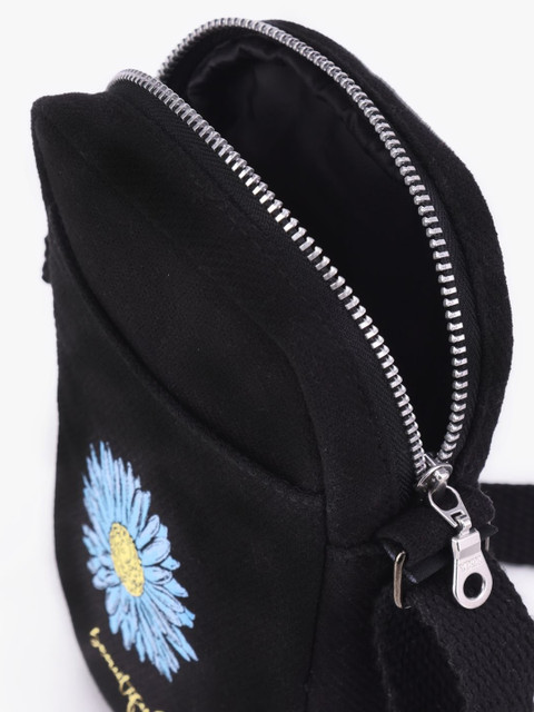 EcoRight Beautiful Flower Cotton Mobile Sling Bag - Image 3