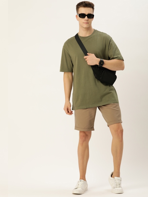 Harvard Men Solid Mid-Rise Slim Fit Regular Shorts - Image 4