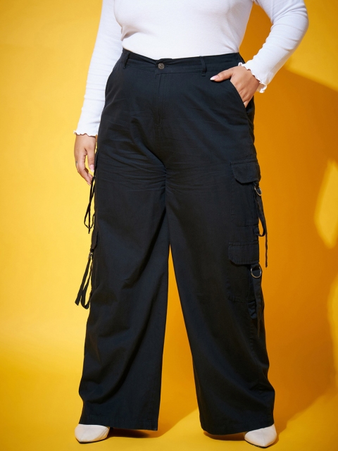 SASSAFRAS Curve Women Black Straight Fit Pure Cotton Cargo Trousers