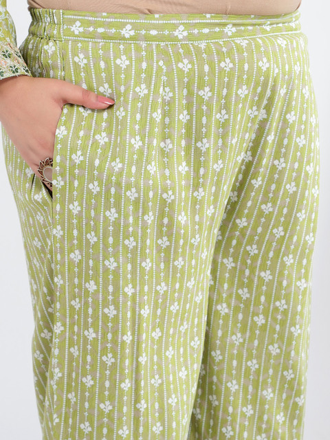 Bani Women Plus Size Printed Tunic With Trousers - Image 2