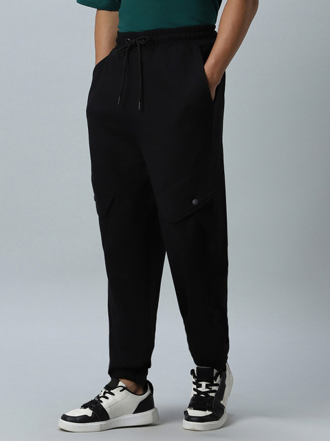 Bewakoof Air 1.0 Men Super Loose Fit Cargo Joggers - Image 2