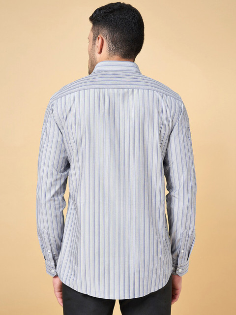 Peregrine by Pantaloons Slim Fit Opaque Striped Cotton Formal Shirt - Image 4