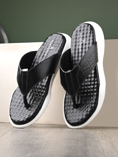The Roadster Lifestyle Co. Men Black Textured Comfort Sandals
