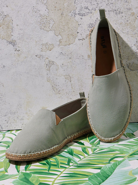 Styli Men Solid Canvas Espadrille Casual Shoes