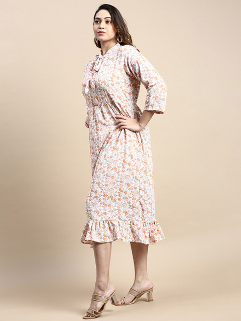 SHOWOFF Plus Floral Printed Tie-Up Neck Georgette Fit & Flare Dress - Image 4