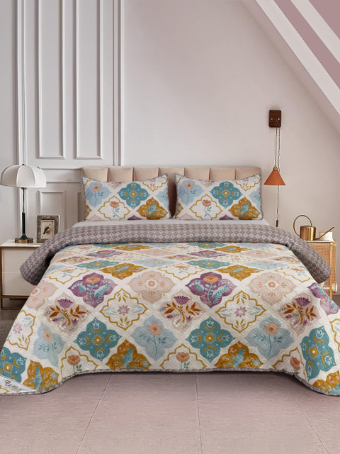 DREAM WEAVERZ Purple & Yellow Printed Double King Quilted Bed Cover With 2 Pillow Covers - Image 2