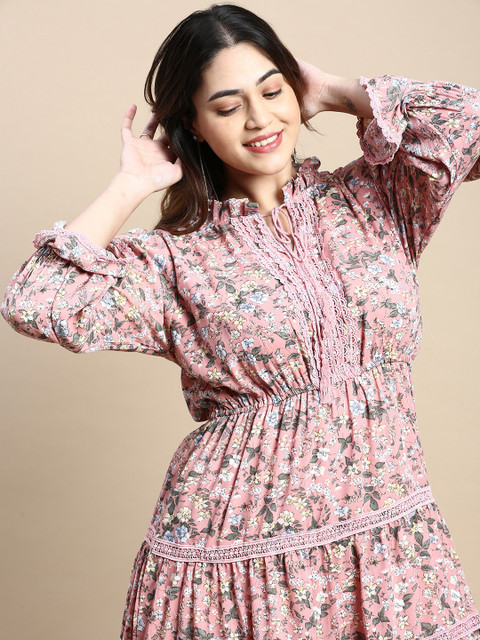 SHOWOFF Plus Plus Size Floral Printed Georgette Fit & Flare Dress