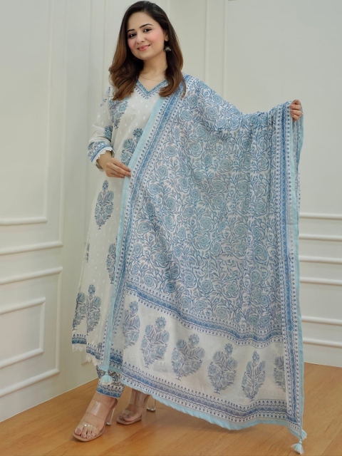 Arayna Ethnic Motifs Printed Pure Cotton Kurta With Salwar & Dupatta - Image 4