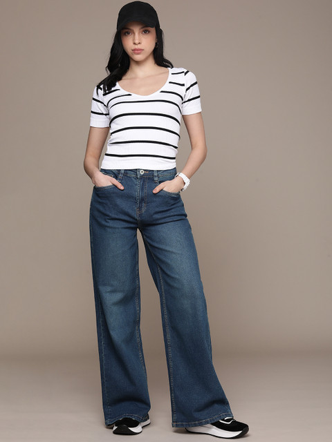 The Roadster Lifestyle Co. Women Wide Leg Light Fade Stretchable Jeans