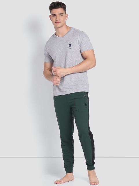 U.S. Polo Assn. Men Mid Rise Contrast Panel Tapered Cotton OJ001 Lounge Joggers - Image 5