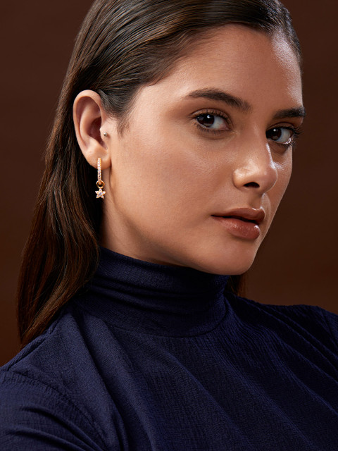 MINUTIAE Gold-Plated Star Shaped Drop Earrings - Image 9