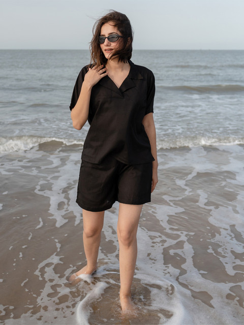 Babli Pure Cotton Polo Neck Top With Shorts