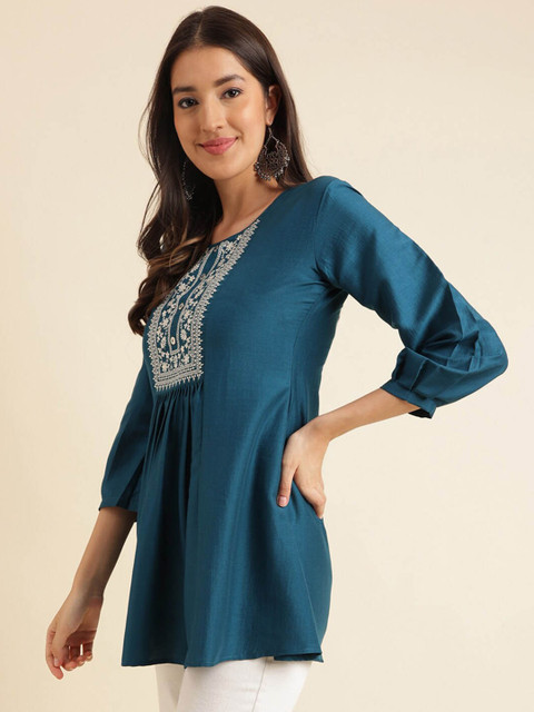 Sangria Floral Embroidered A-Line Short Kurti - Image 3