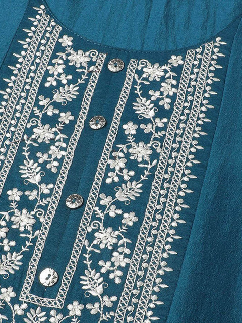 Sangria Floral Embroidered A-Line Short Kurti - Image 2