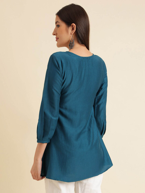 Sangria Floral Embroidered A-Line Short Kurti - Image 4