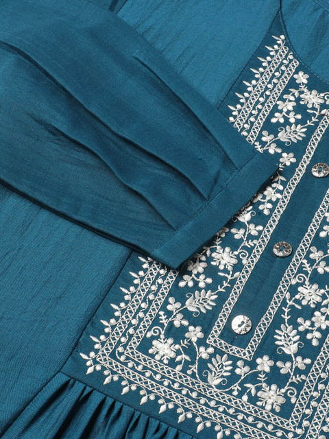 Sangria Floral Embroidered A-Line Short Kurti - Image 7