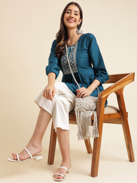 Sangria Floral Embroidered A-Line Short Kurti - Image 5