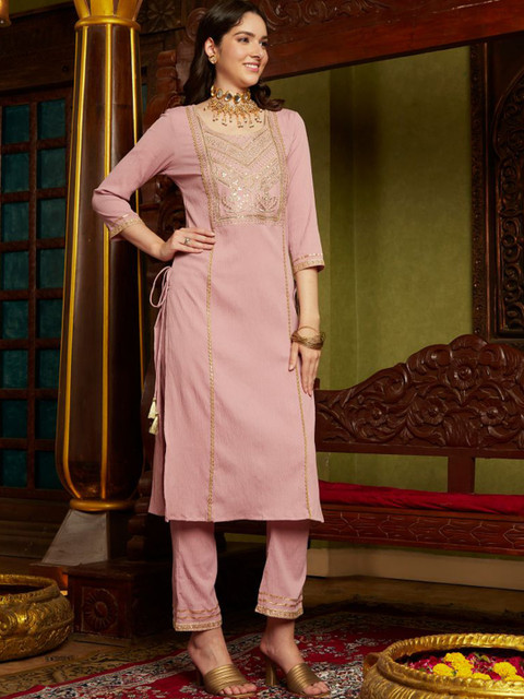 Sangria Mauve Ethnic Motifs Embroidered Sequinned Straight Kurta With Trouser & Dupatta - Image 4
