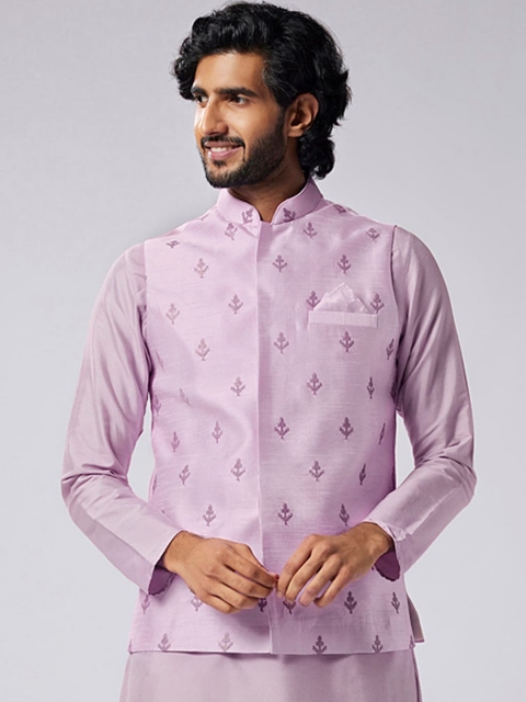 KISAH Men Embroidered Zari Regular Fit Nehru Jacket