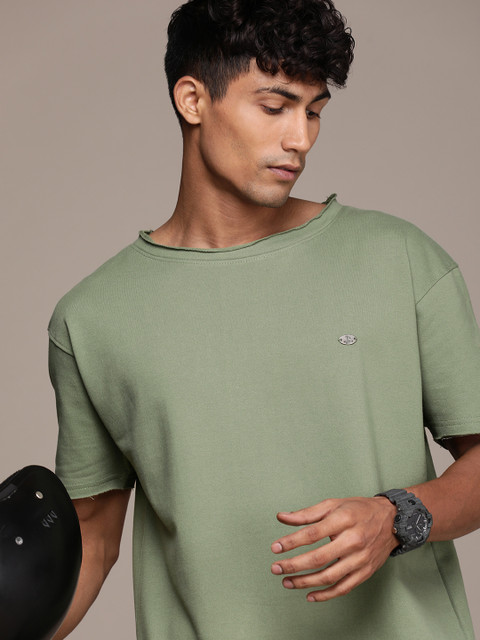 Roadster Men Drop-Shoulder Sleeves T-shirt