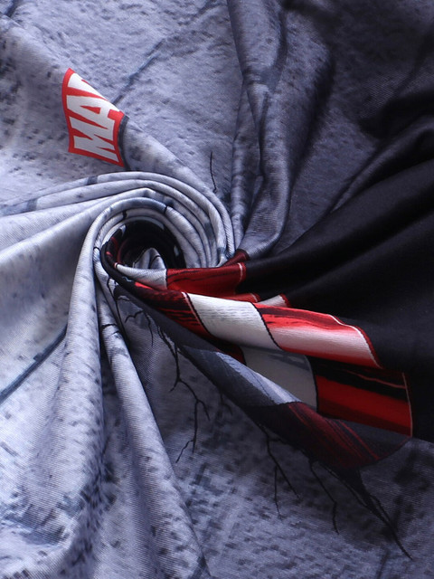 Kuber Industries Captain America Shield Printed Luggage Cover - Image 4