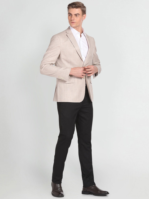 Arrow Single Breasted Tailored Fit Formal Blazer - Image 6