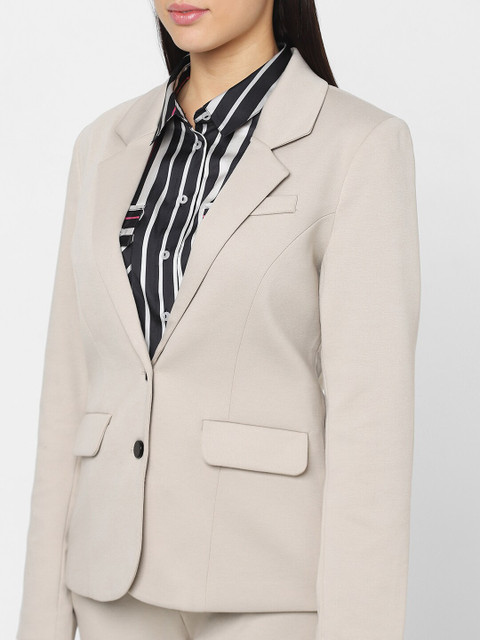 Vero Moda Notch Lapel Collar Single-Breasted Blazer - Image 2