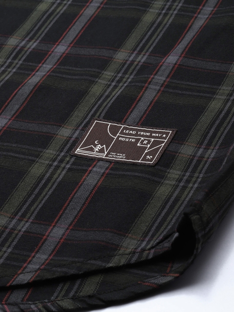 Roadster Men Relaxed Checked Regular Casual Pure Cotton Shirt - Image 7