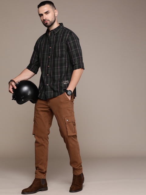Roadster Men Relaxed Checked Regular Casual Pure Cotton Shirt - Image 6