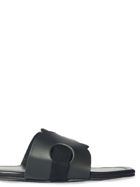 CAI Interlocked Open Toe Flats - Image 4