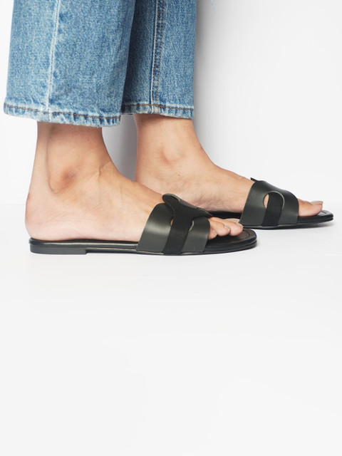 CAI Interlocked Open Toe Flats - Image 6