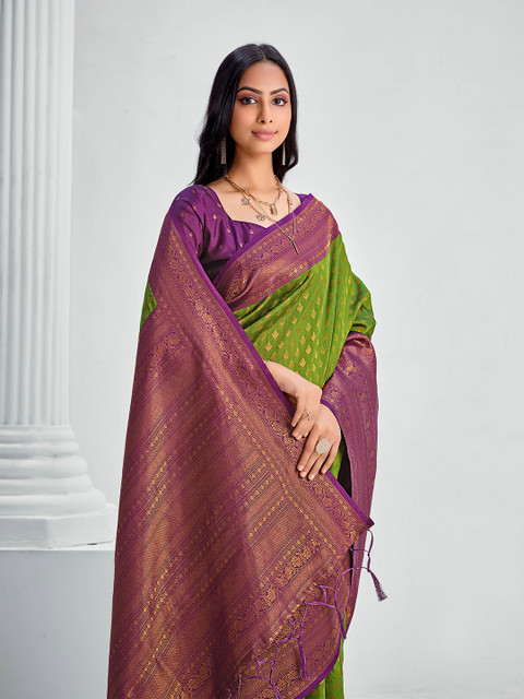 Sangria Ethnic Motifs Woven Design Zari Saree - Image 5