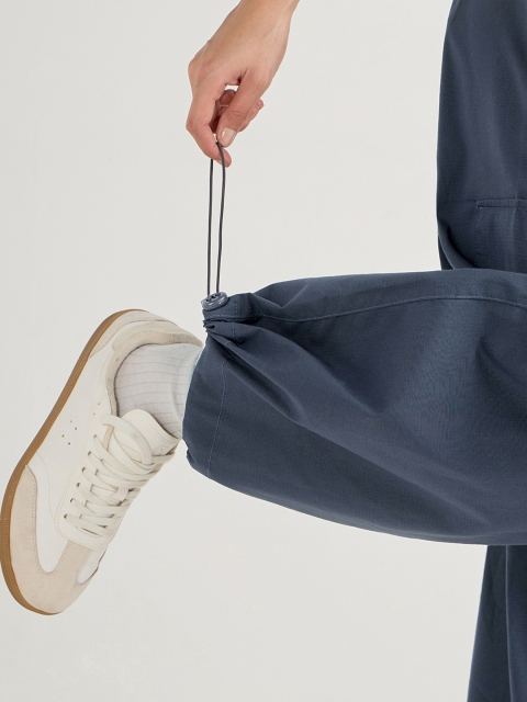 Bewakoof Women Baggy Oversized Cargo Parachute Pants - Image 6