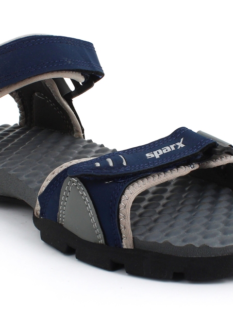 Sparx Men Textured Sports Sandals - Image 4