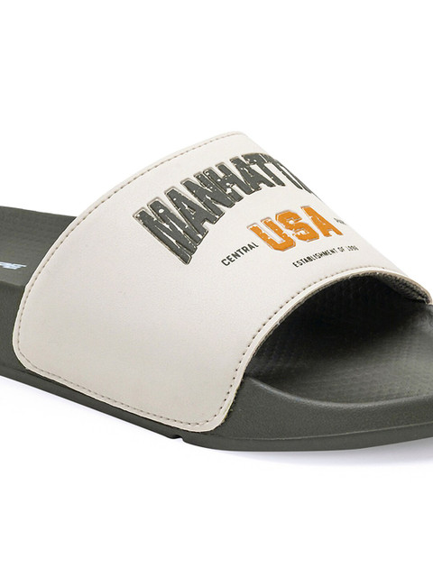 Red Tape Men Printed Lightweight Sliders - Image 6