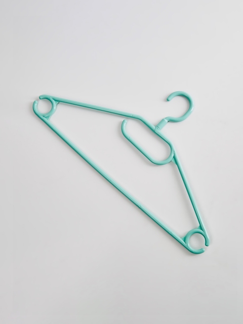 Home Centre Winston Elora Green 10 Pieces Polypropylene Clothes Hangers - Image 4