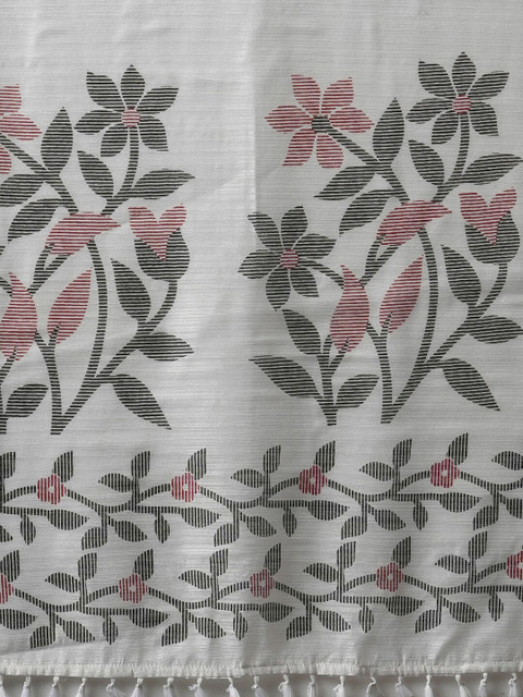 Anouk Floral Printed Block Print Saree - Image 6