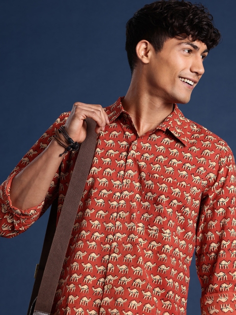 Taavi Men Classic Conversational Printed Casual Shirt